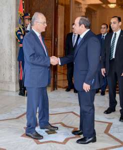 استقبال الرئيس المصري لرئيس الوزراء الفلسطيني