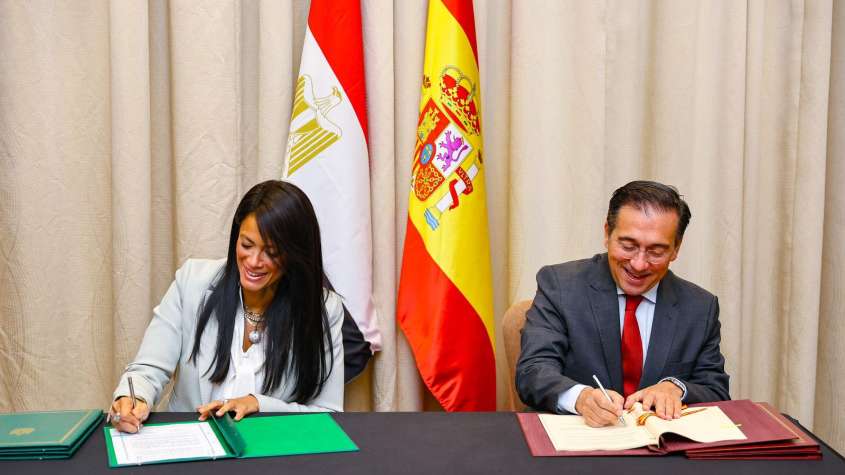 مصر واسبانيا توقعان اتفاقية الشراكة من أجل التنمية